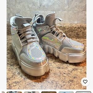 Platform Holographic High-Top Sneakers - Silver